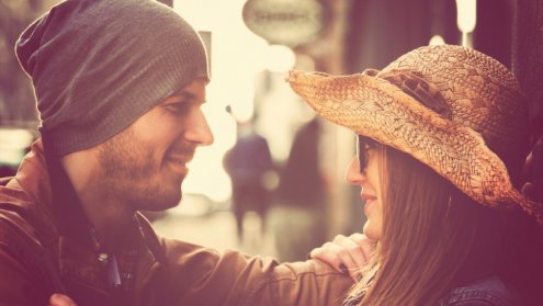 Twój związek nie sprawia, że jesteś szczęśliwa? Sprawdź, czy nie związałaś się z narcyzem