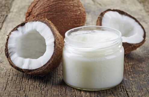 Naturalne, domowe peelingi do ust ? kokosowy peeling do ust