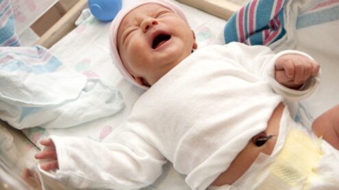 Pielęgnacja kikuta pępowinowego u noworodka