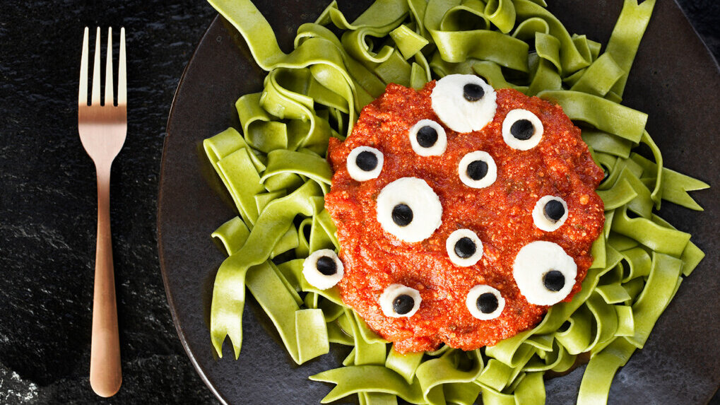Halloween: Straszny zielony makaron