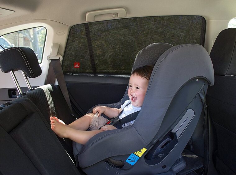 Akcesoria do auta na podróż z dzieckiem