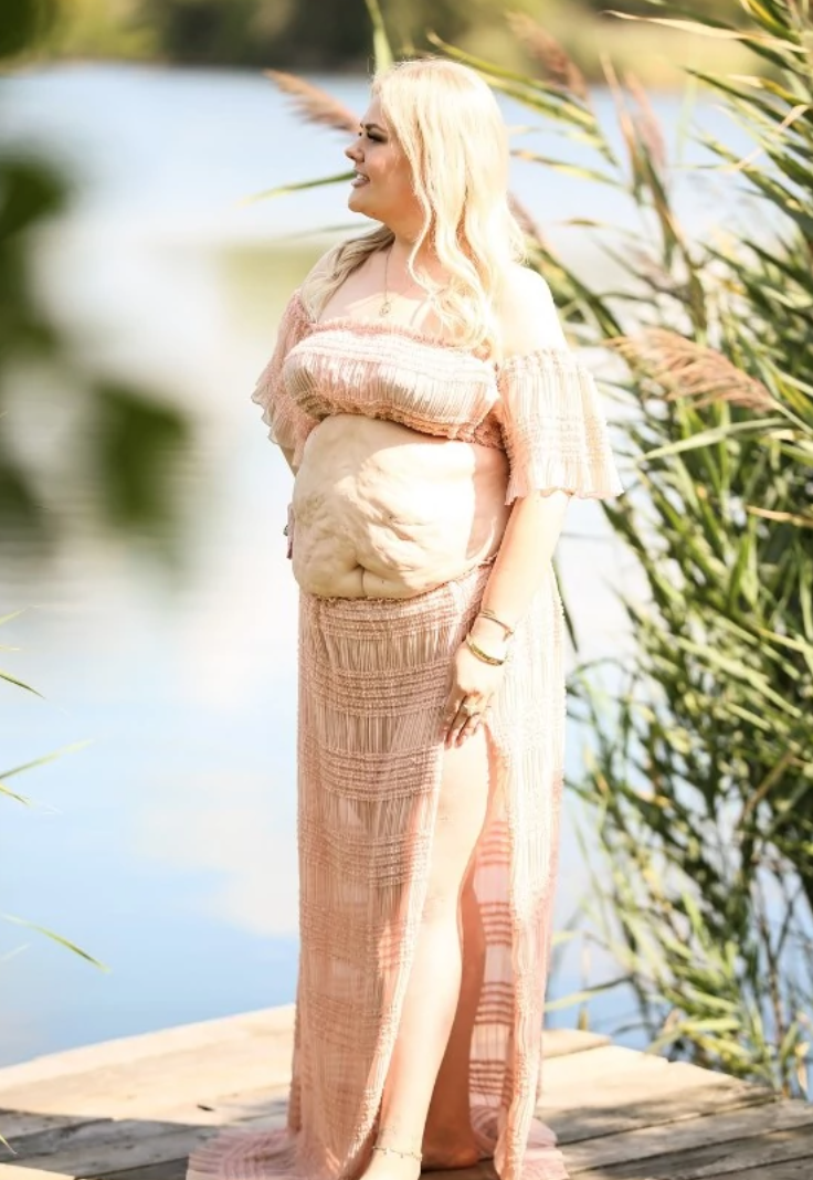 Kinga Zawodnik pokazała brzuch i stała się celem hejtu: „O FUJ, JAK TO WYGLĄDA!” – jej riposta zaskakuje