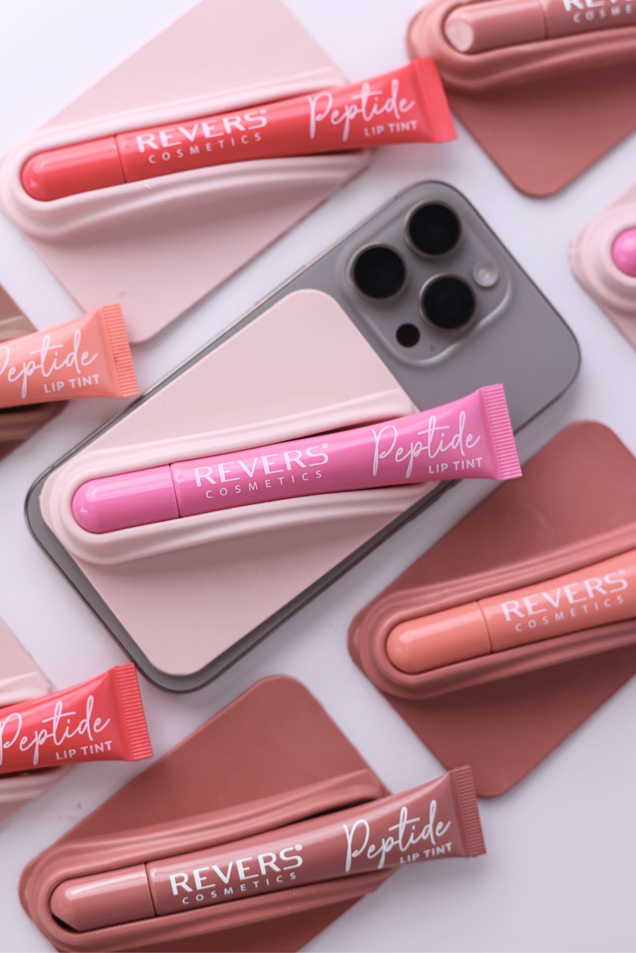 Must-have tego lata: Peptydowe tinty od Revers Cosmetics już w Biedronce!