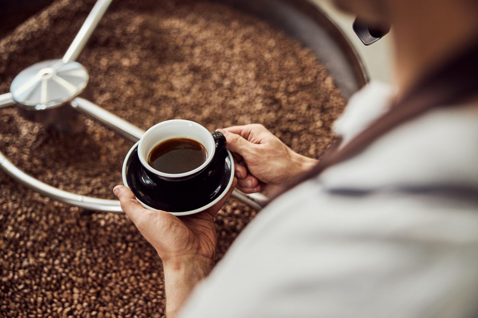 Od ziaren do filiżanki – co wyróżnia kawy Bro Coffee Roastery?